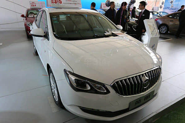 海豚荣耀版正式上市，起售价低至9.98万，说实话我有些心动了,
